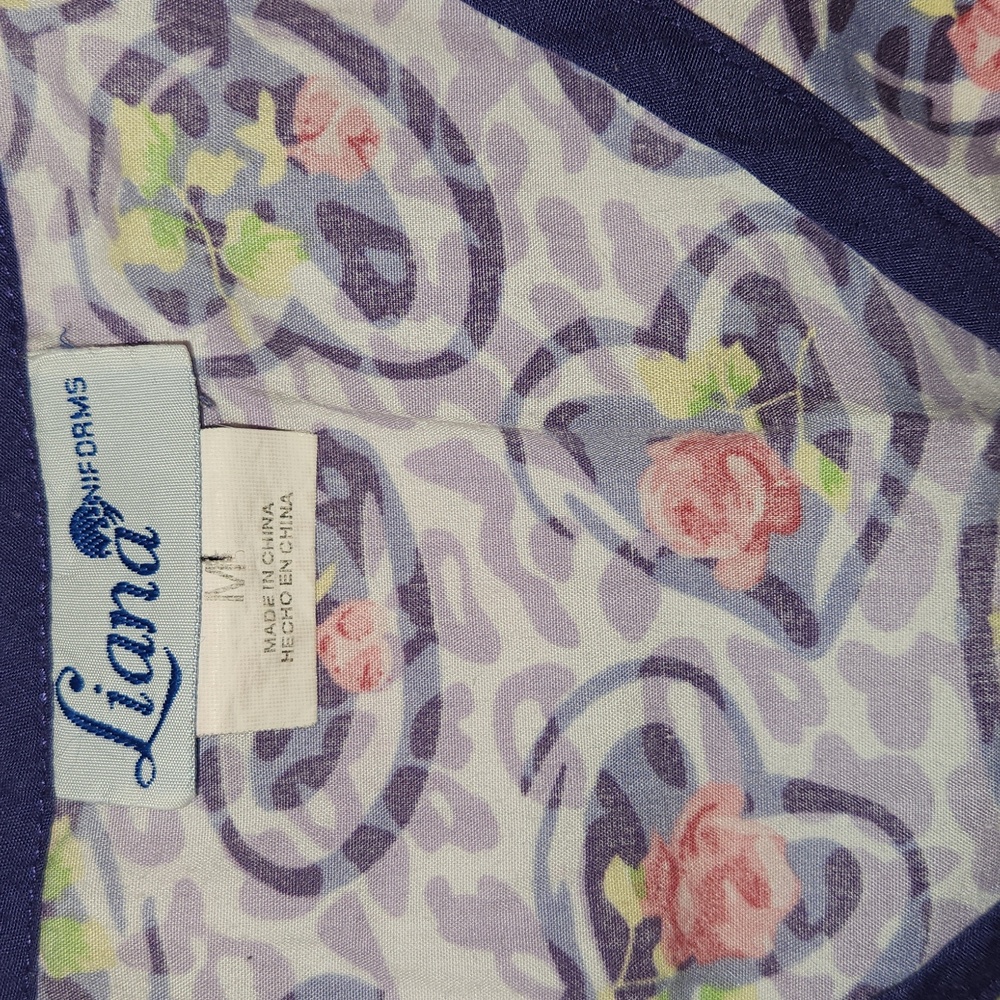 Scrub Top - Picture 2 of 3